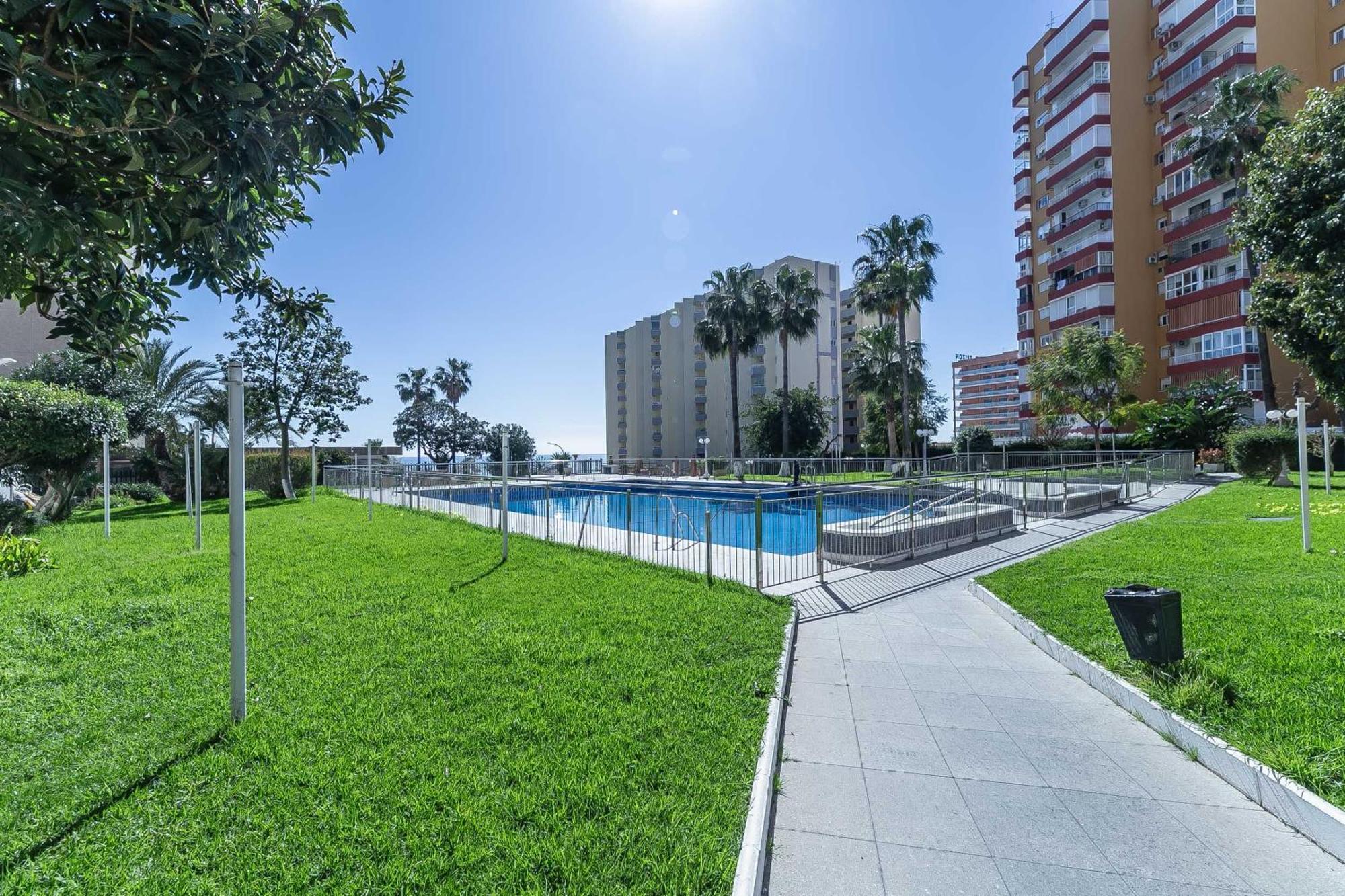 Puerto Marina, Apartamento Frente Al Mar Беналмадена Екстериор снимка
